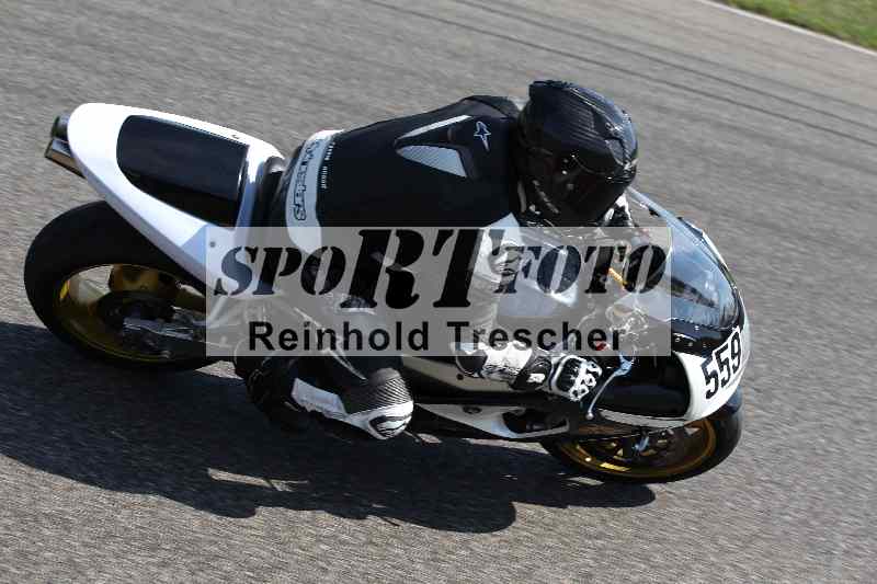 /44 09.08.2025 Plüss Moto Sport ADR/Freies Fahren/559